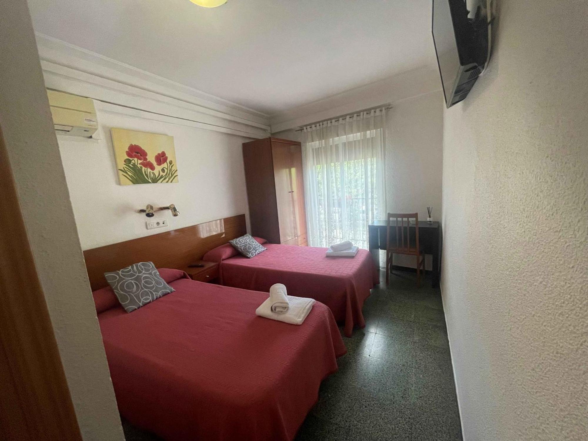 Hostal Cumbre Zaragoza Exterior photo